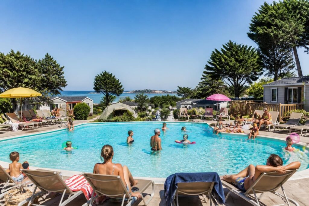 découvrez comment choisir un camping avec piscine à saint-malo pour des vacances familiales réussies alliant confort, détente et activités pour tous les âges.